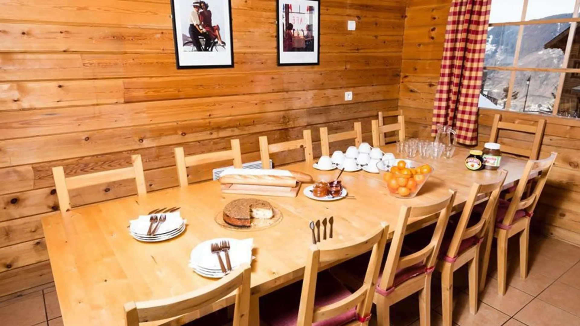 Chalet Noella - Chalet Traditionnel En Bois A 250M Des Pistes, Centre Et Animations, 14 Pers - Fr-1-513-60 La Tania 0*,